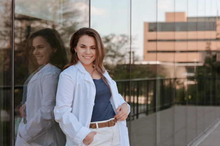 branding-portrait-female-doctor-university-cincinnati-06-scaled-1