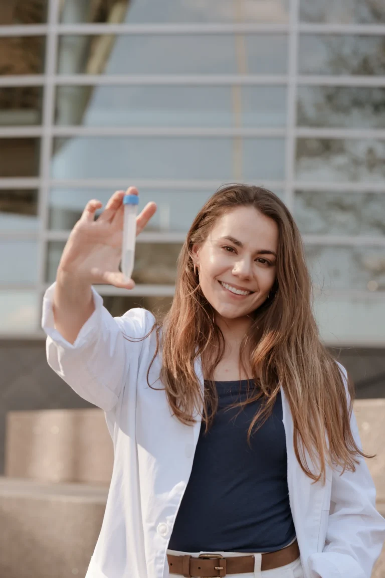 branding-portrait-female-doctor-university-cincinnati-08-scaled-1