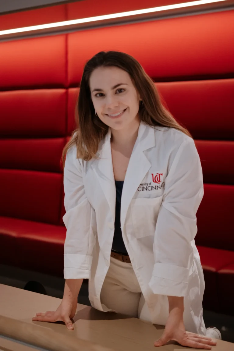 branding-portrait-female-doctor-university-cincinnati-16-scaled-1