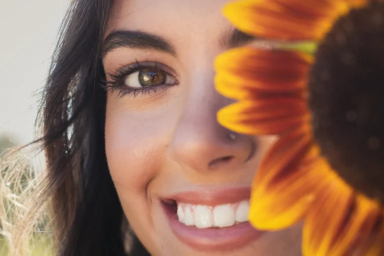 close-up-senior-portrait-with-flowers-cincinnati-scaled-1